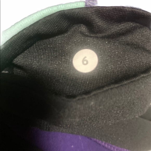 Lulu lemon groove pants - Picture 2 of 2